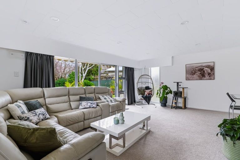 Photo of property in 172a Mangorei Road, Merrilands, New Plymouth, 4312