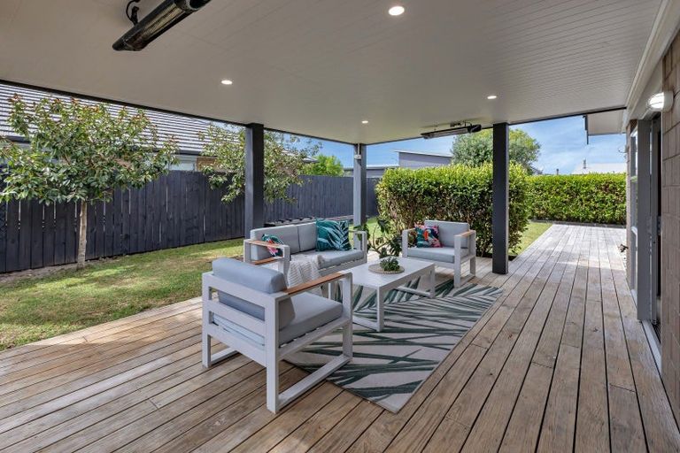 Photo of property in 21 Mariners Haven, One Tree Point, 0118