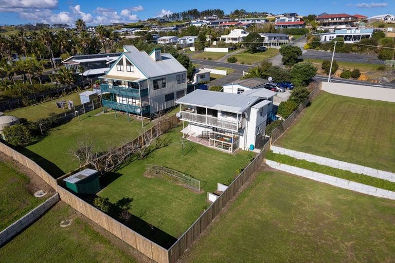 Photo of property in 187 State Highway 10, Coopers Beach, 0420