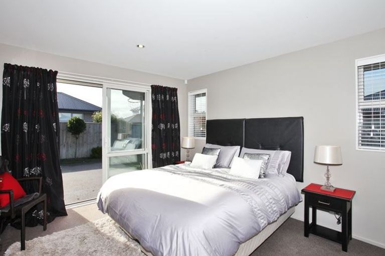 Photo of property in 8 Horomaka Street, Pegasus, 7612