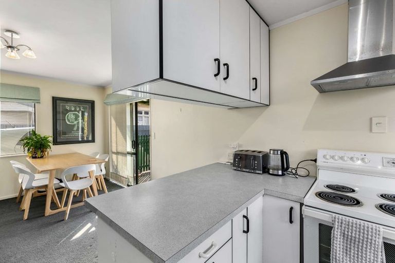 Photo of property in 3/96 Wakefield Street, Alicetown, Lower Hutt, 5010