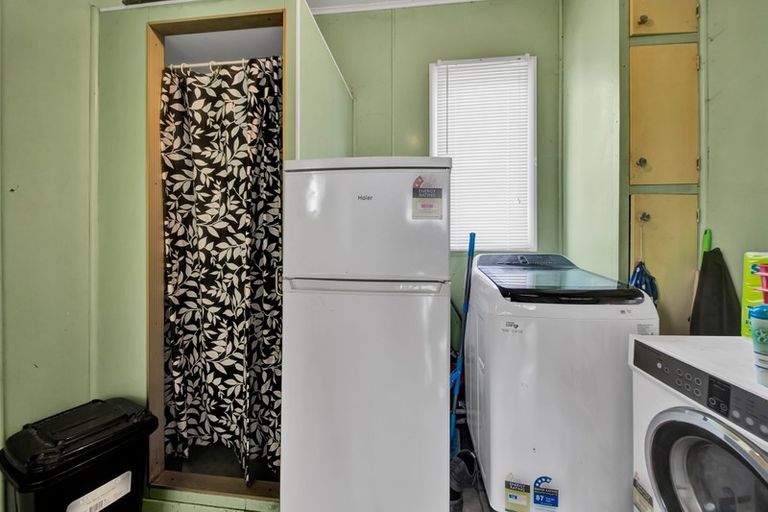 Photo of property in 4 George Street, Hawera, 4610