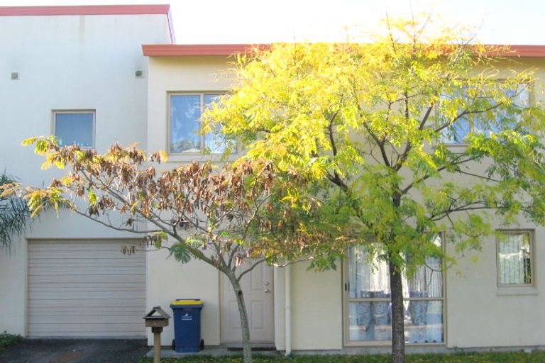 Photo of property in 5 Lockington Avenue, Henderson, Auckland, 0612