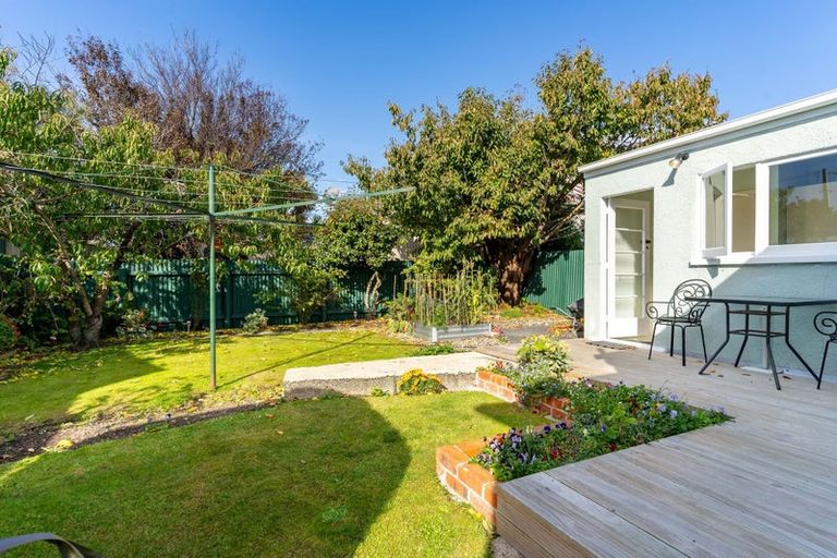 Photo of property in 91 Oxford Street, South Dunedin, Dunedin, 9012