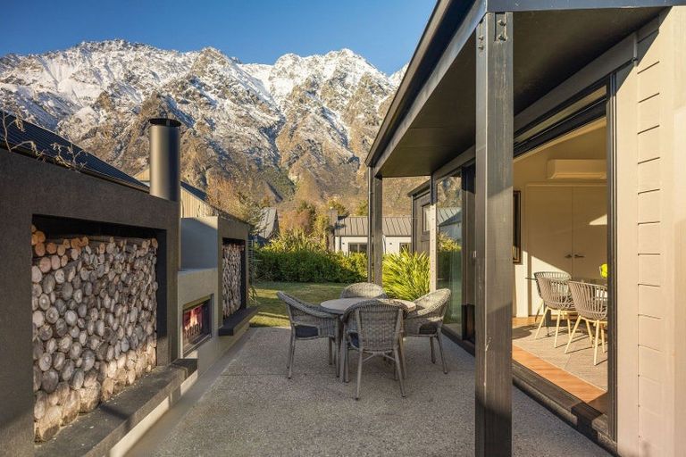 Photo of property in 27 Glenfiddich Road, Jacks Point, Queenstown, 9371