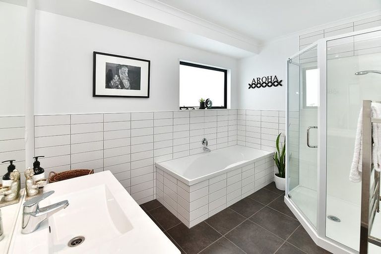 Photo of property in 4 Serene Place, Gulf Harbour, Whangaparaoa, 0930