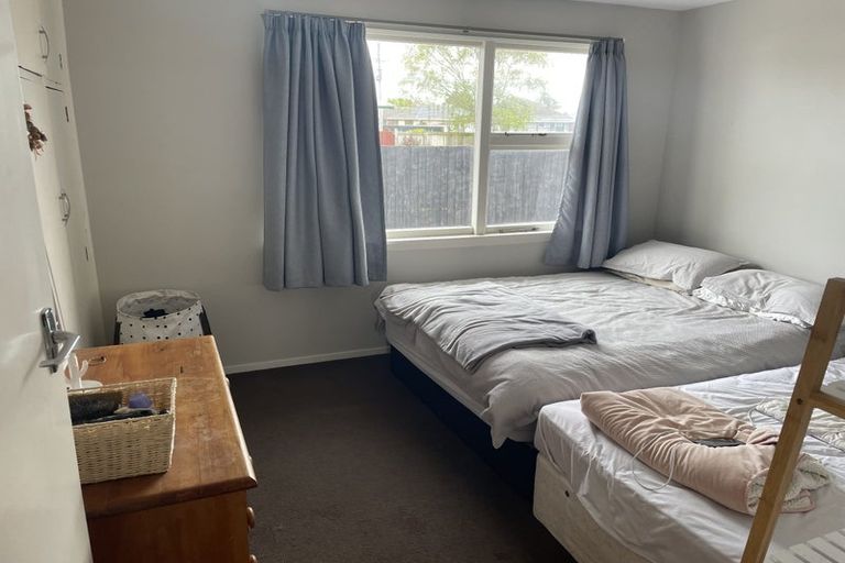 Photo of property in 1/124 Breezes Road, Avondale, Christchurch, 8061