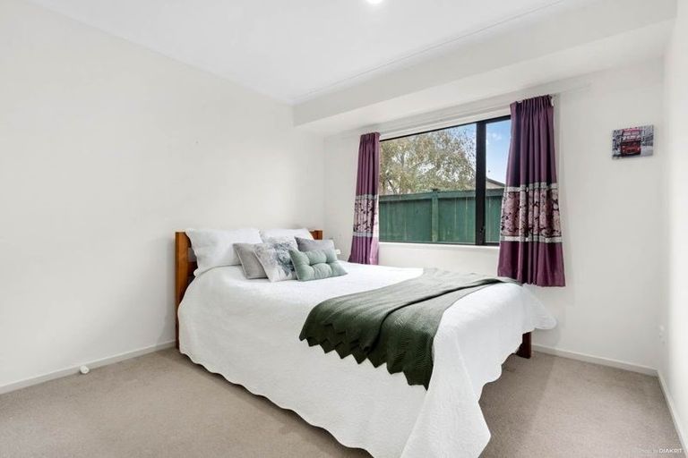 Photo of property in 5 Karson Place, Flat Bush, Auckland, 2016