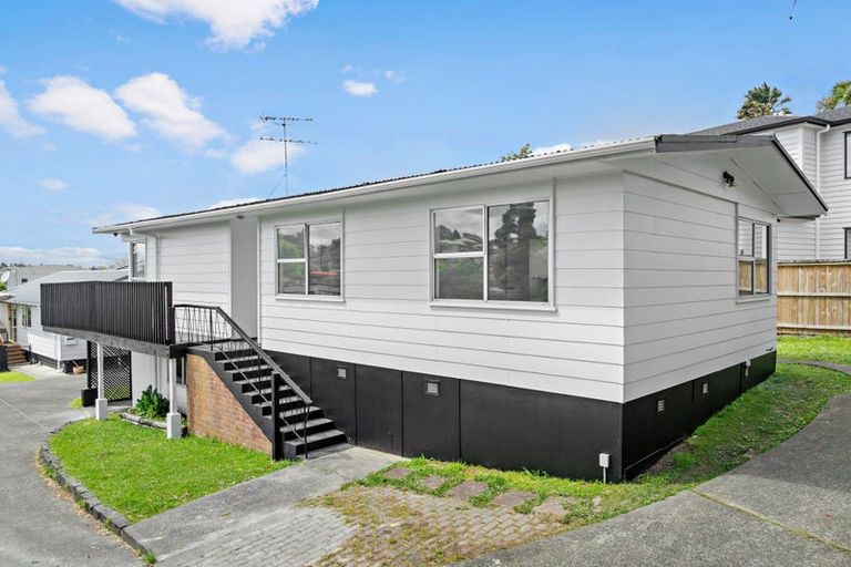 Photo of property in 23 Bellringer Road, Massey, Auckland, 0614