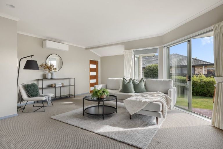 Photo of property in 5 Burnt Oak Drive, Pyes Pa, Tauranga, 3112