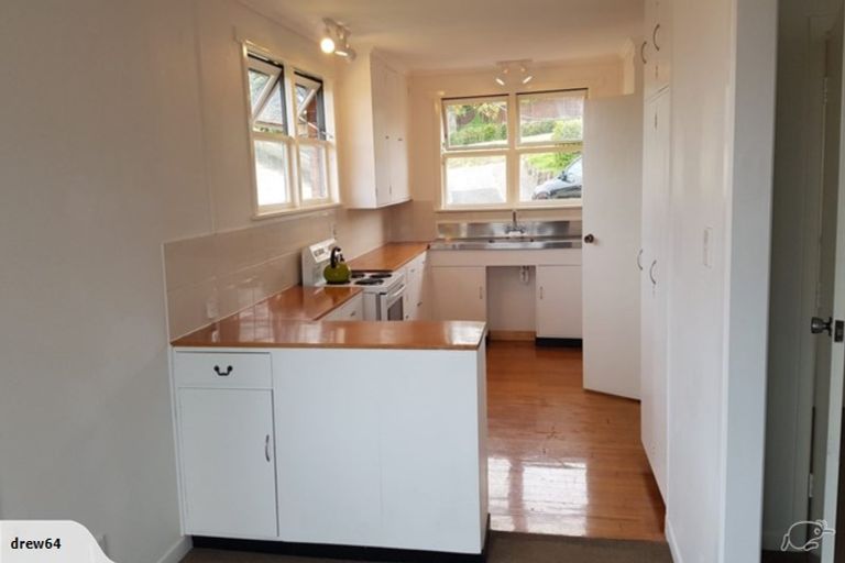 Photo of property in 44 Exmouth Road, Northcote, Auckland, 0627
