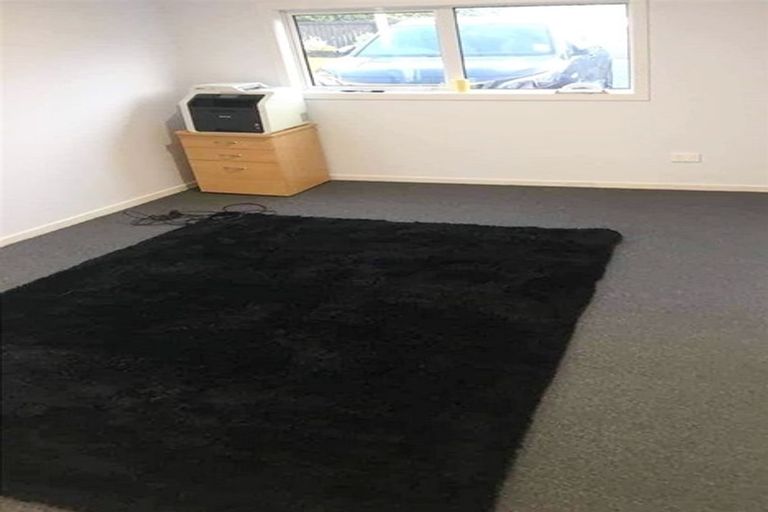 Photo of property in 100 Kitchener Road, Waiuku, 2123