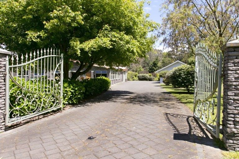 Photo of property in 35 Te Moenga Park, Acacia Bay, Taupo, 3330