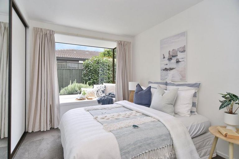 Photo of property in 1/20 Montclare Avenue, Ilam, Christchurch, 8041