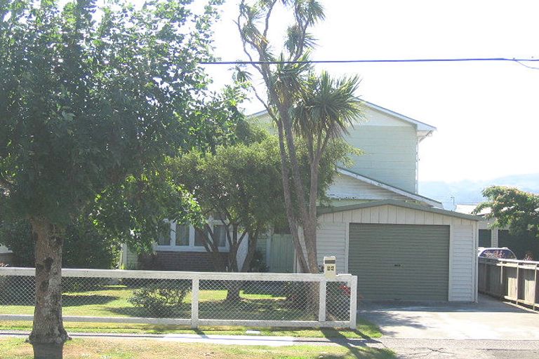 Photo of property in 54 Seddon Street, Wallaceville, Upper Hutt, 5018