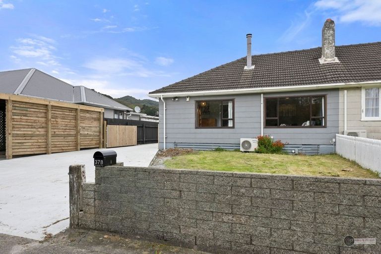 Photo of property in 378 Cambridge Terrace, Naenae, Lower Hutt, 5011