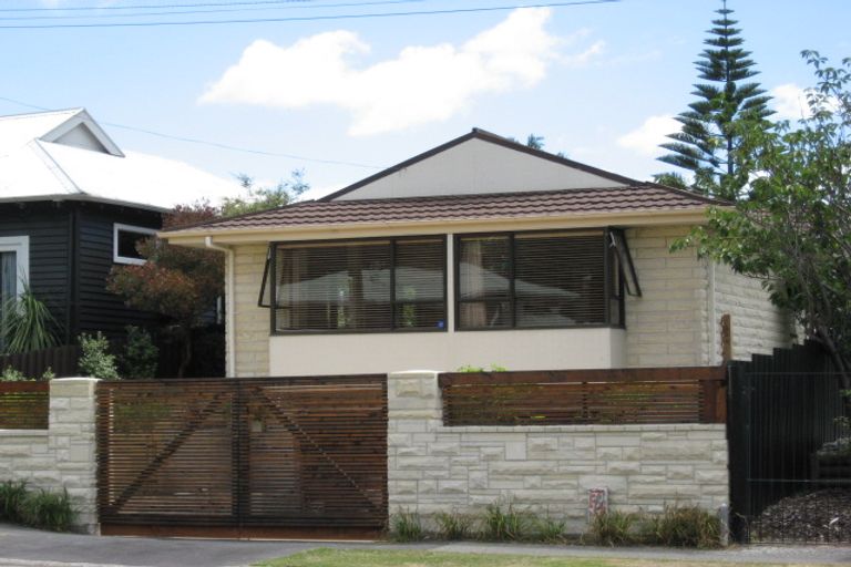 Photo of property in 7 Arnold Street, Sumner, Christchurch, 8081