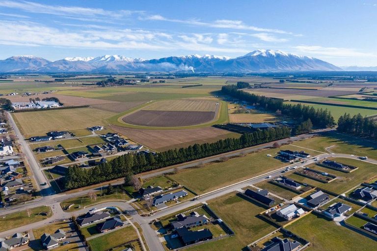 Photo of property in 56 Memorial Crescent, Methven, 7730