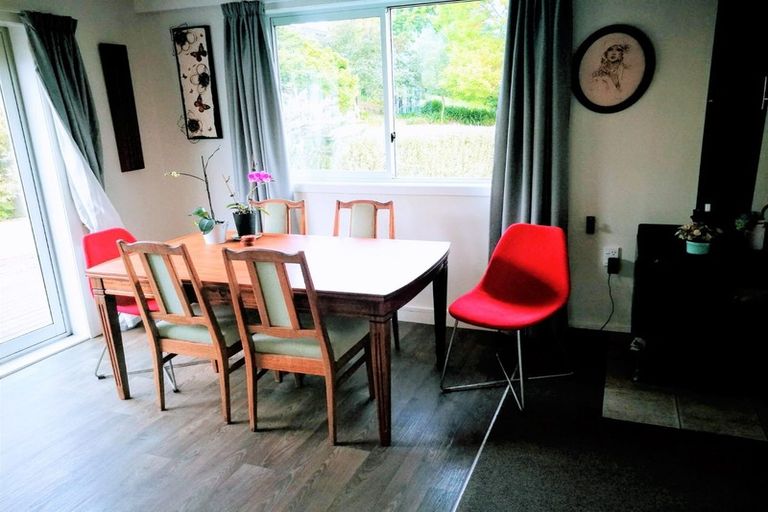 Photo of property in 1 Lovat Street, Havelock North, 4130