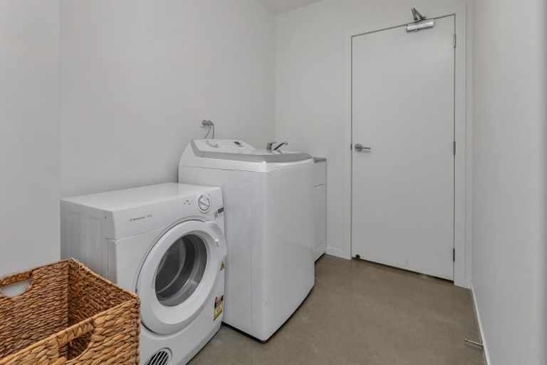 Photo of property in 11 Olney Court, One Tree Point, 0118