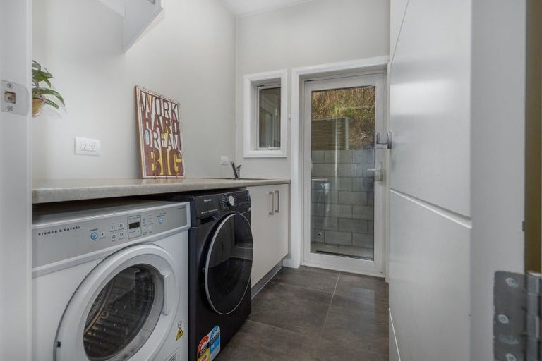 Photo of property in 18 Kahurangi Heights, Aotea, Porirua, 5024