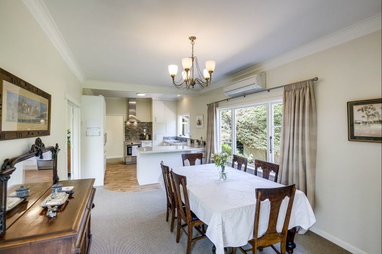 Photo of property in 11 Tauroa Road, Havelock North, 4130
