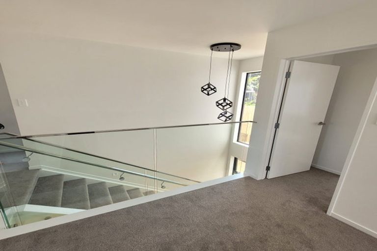 Photo of property in 76c Chartwell Avenue, Glenfield, Auckland, 0629