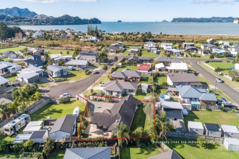 Photo of property in 9 Dotterel Place, Whitianga, 3510