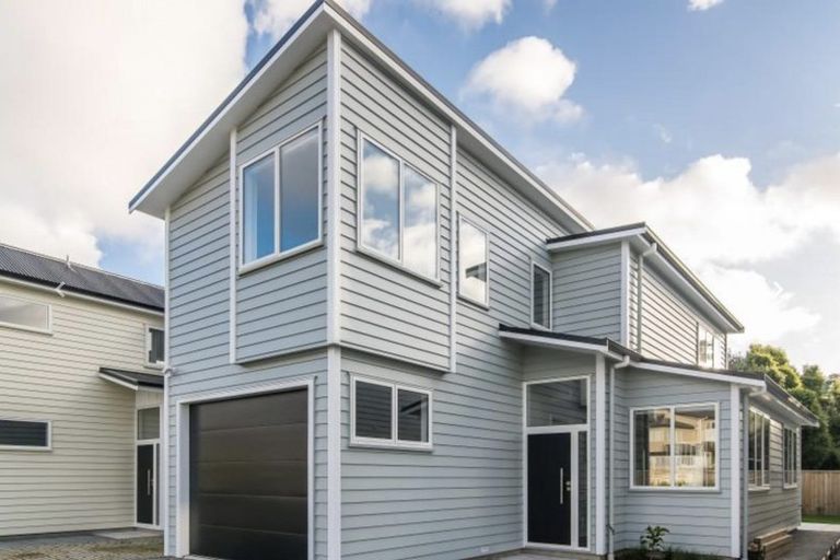 Photo of property in 24 Glide Lane, Whitby, Porirua, 5024