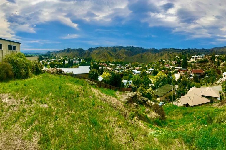 Photo of property in 11 Aronui Road, Bridge Hill, Alexandra, 9320