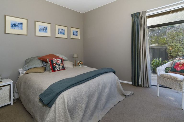 Photo of property in 28 Seaview Road, Otumoetai, Tauranga, 3110