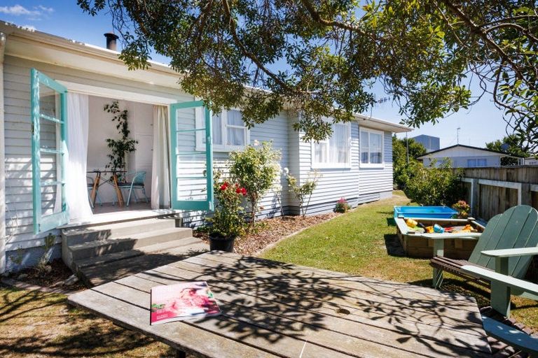 Photo of property in 42 Owen Street, Bunnythorpe, Palmerston North, 4481
