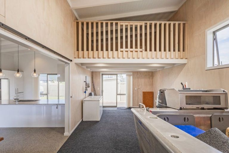 Photo of property in 168 Harbour Drive, Matarangi, Whitianga, 3592