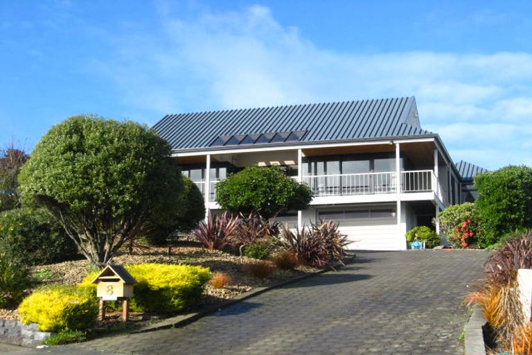 Photo of property in 8 Nehru Place, Cashmere, Christchurch, 8022
