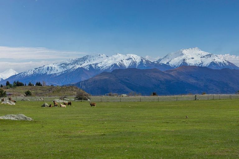 Photo of property in 182 Stevenson Road, Wanaka, 9382