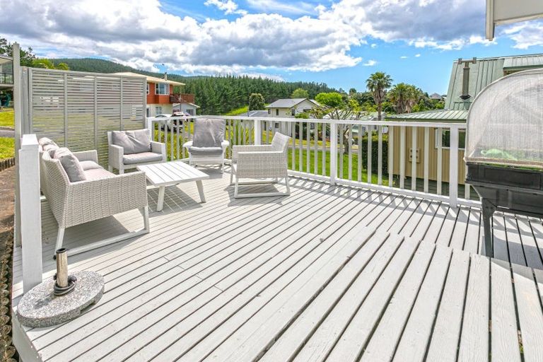 Photo of property in 127 Tuna Place, Onemana, Whangamata, 3691