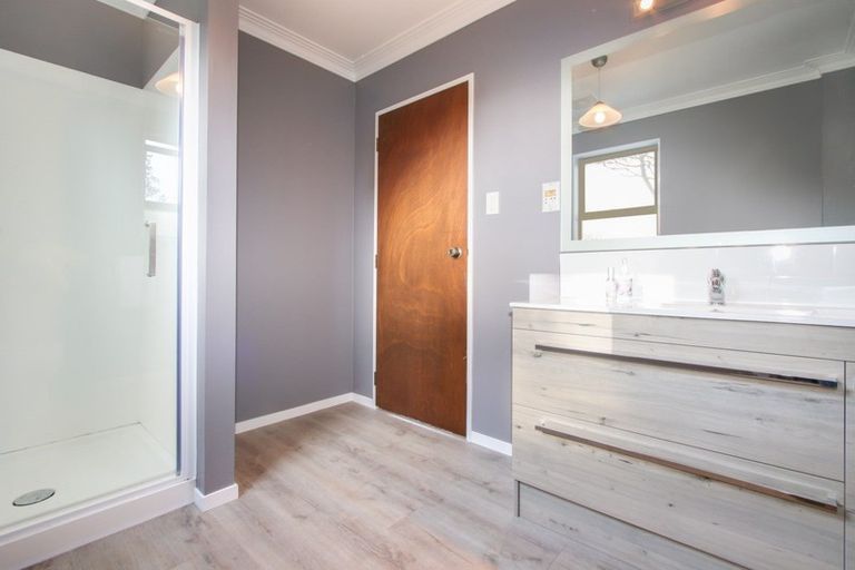 Photo of property in 4 Kopanga Road, Havelock North, 4130