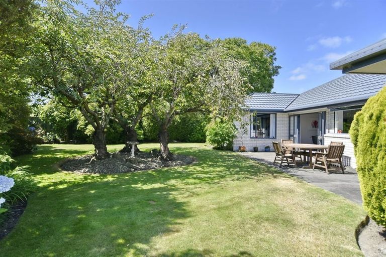 Photo of property in 20 Innisfree Place, Northwood, Christchurch, 8051