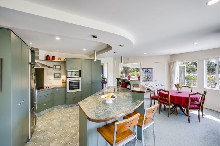 Photo of property in 44 Rochfort Road, Havelock North, 4130