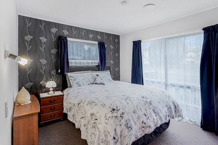 Photo of property in 80 Kahikatea Drive, Melville, Hamilton, 3206