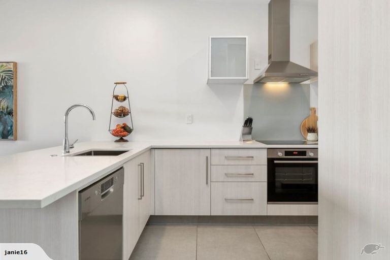 Photo of property in 3-01/424 Maunganui Road, Mount Maunganui, 3116