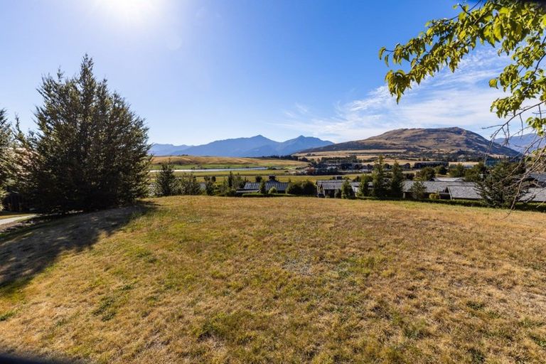 Photo of property in 25 Rannoch Drive, Jacks Point, Queenstown, 9371