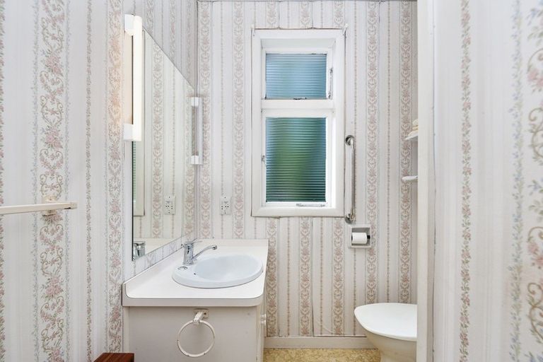 Photo of property in 15 Muirend Avenue, Tokoroa, 3420