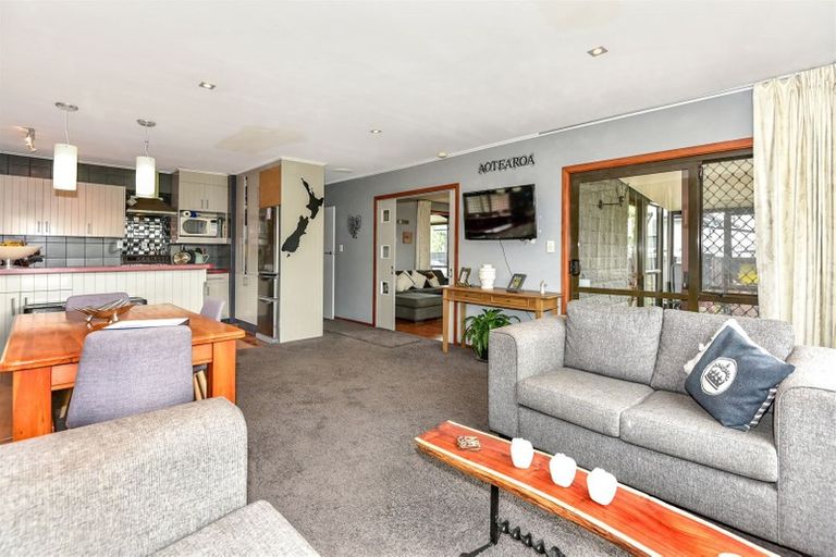 Photo of property in 105 Prestons Road, Redwood, Christchurch, 8051