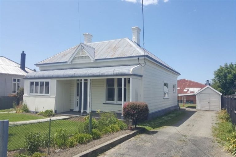 Photo of property in 17 Herbert Street, Waimate, 7924