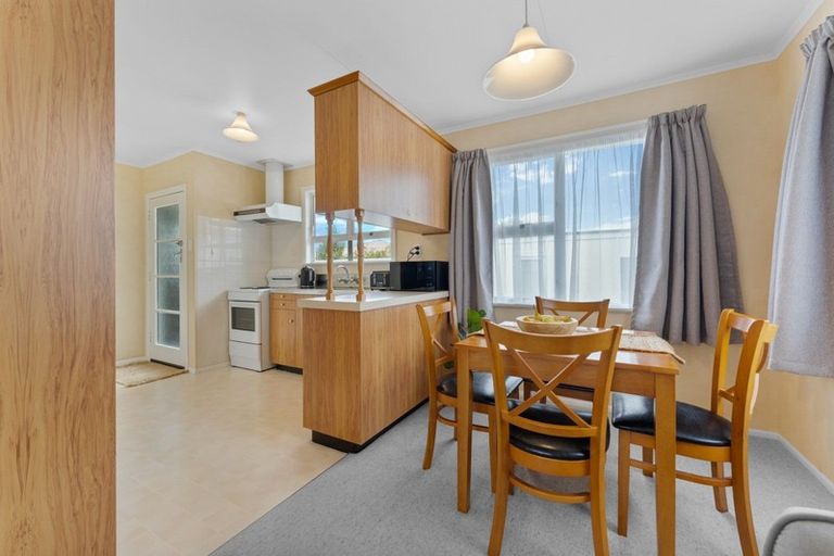 Photo of property in 5 Battersea Place, Roslyn, Palmerston North, 4414