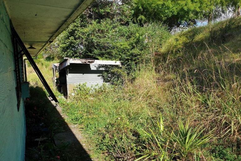 Photo of property in 16 Whiteman Road, Kawakawa, 0210