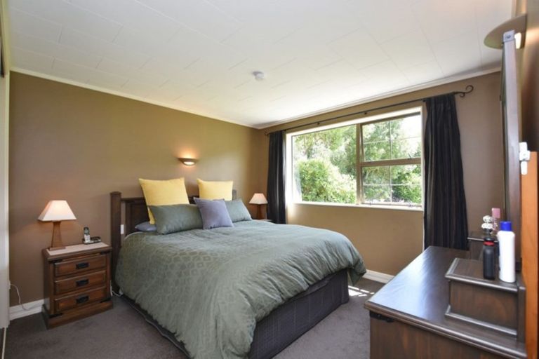 Photo of property in 44 Watt Road, Otatara, Invercargill, 9879