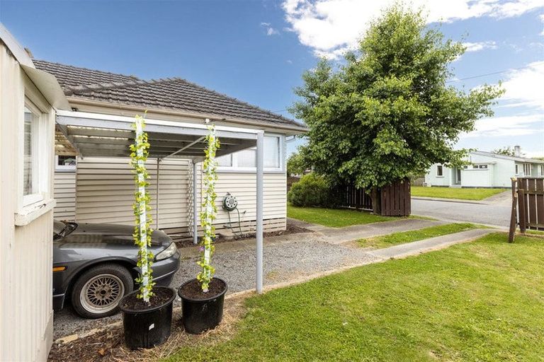 Photo of property in 27 Henderson Street, Riversdale, Blenheim, 7201