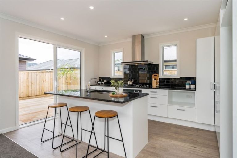 Photo of property in 12 Poulson Grove, Trentham, Upper Hutt, 5018